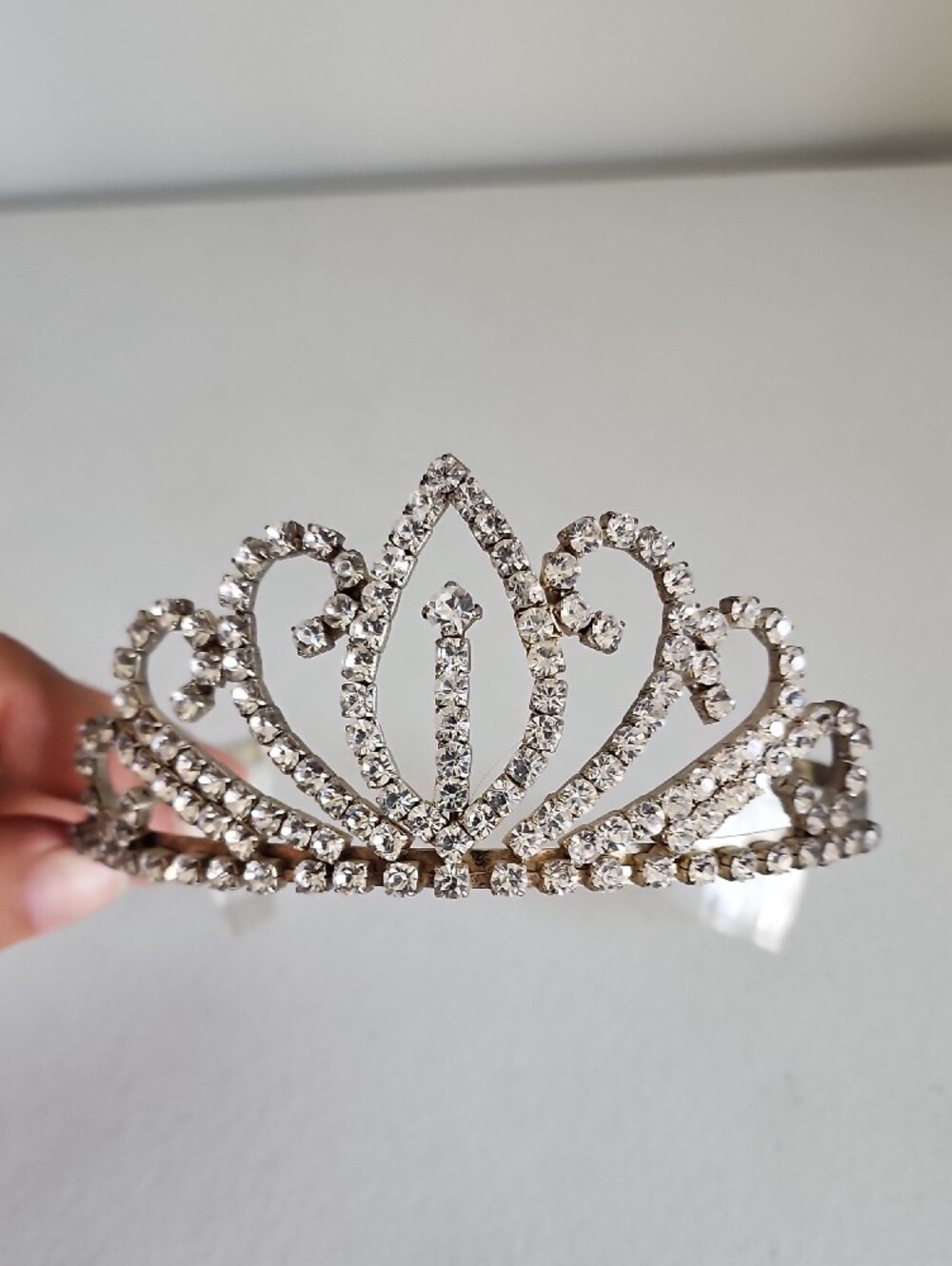 Source Unknown Crystal Rhinestone Tiara Headband - Silver